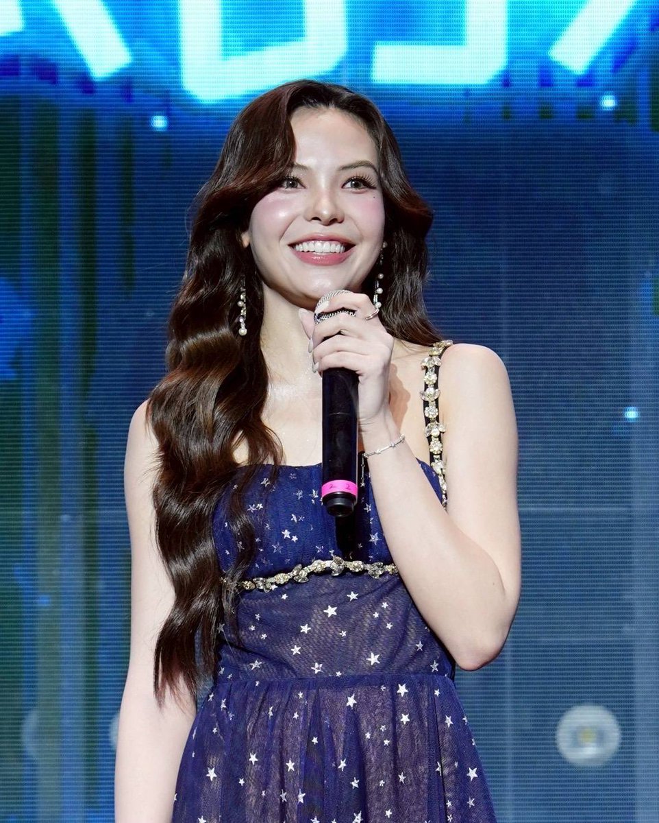 SECRET_Styled's tweet image. ใจฟูทุกวินาที !! ลูกหมี &amp;amp; ซอนญ่า แท็กทีมเสิร์ฟความสุขแฟนมีตรอบสอง Nanning ใน Fan Meeting in China 2025 Nanning

#ลูกหมีซอนญ่า #LMSY
#LMlookmhee
#SonyaSaranphat
#LMFanmeetingInNanning
#SYFanmeetingInNanning

    ปังไม่หยุด ฉุดความฮอตไม่อยู่แล้วจริงๆ สำหรับสองสาวคู่หวานที่มาแรงมาก…