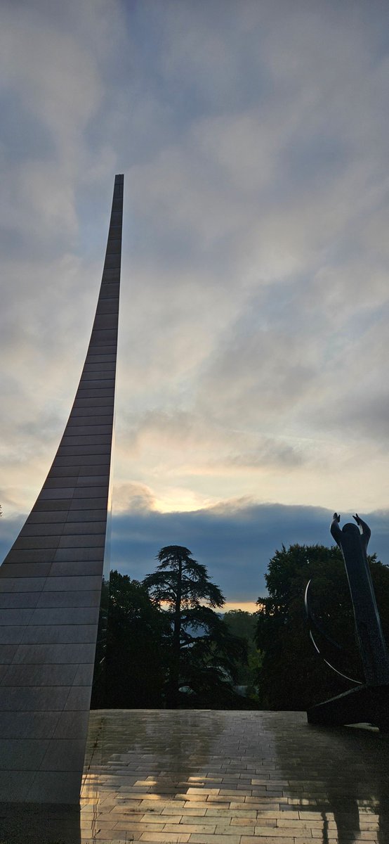 UNGeneva's tweet image. This #TourTuesday, we visit "The Conquest of Space", located just outside of the Palais des Nations, home to @UNGeneva.

This impressive titanium monument was gifted to the United Nations by the USSR in 1971 to commemorate human achievement in space. 

#WorldSpaceWeek