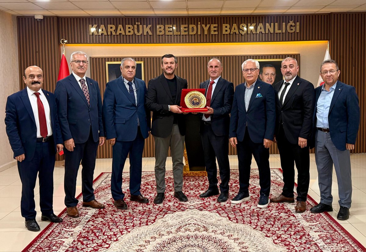 Türkiye Amatör Spor Kulüpleri Konfederasyonu🇹🇷 (@taskk_1980) on Twitter photo TASKK Genel Başkanı <a href="/taskk_1980/">Türkiye Amatör Spor Kulüpleri Konfederasyonu🇹🇷</a> <a href="/sneraydin0055/">Şener Aydın</a> ve beraberindekiler Karabük Belediye Başkanı <a href="/ozkancetinkayaa/">Özkan Çetinkaya</a> makamında ziyaret etti TASKK Genel Başkanı <a href="/taskk_1980/">Türkiye Amatör Spor Kulüpleri Konfederasyonu🇹🇷</a> <a href="/sneraydin0055/">Şener Aydın</a> ve beraberindekiler Karabük Belediye Başkanı <a href="/ozkancetinkayaa/">Özkan Çetinkaya</a> makamında ziyaret etti