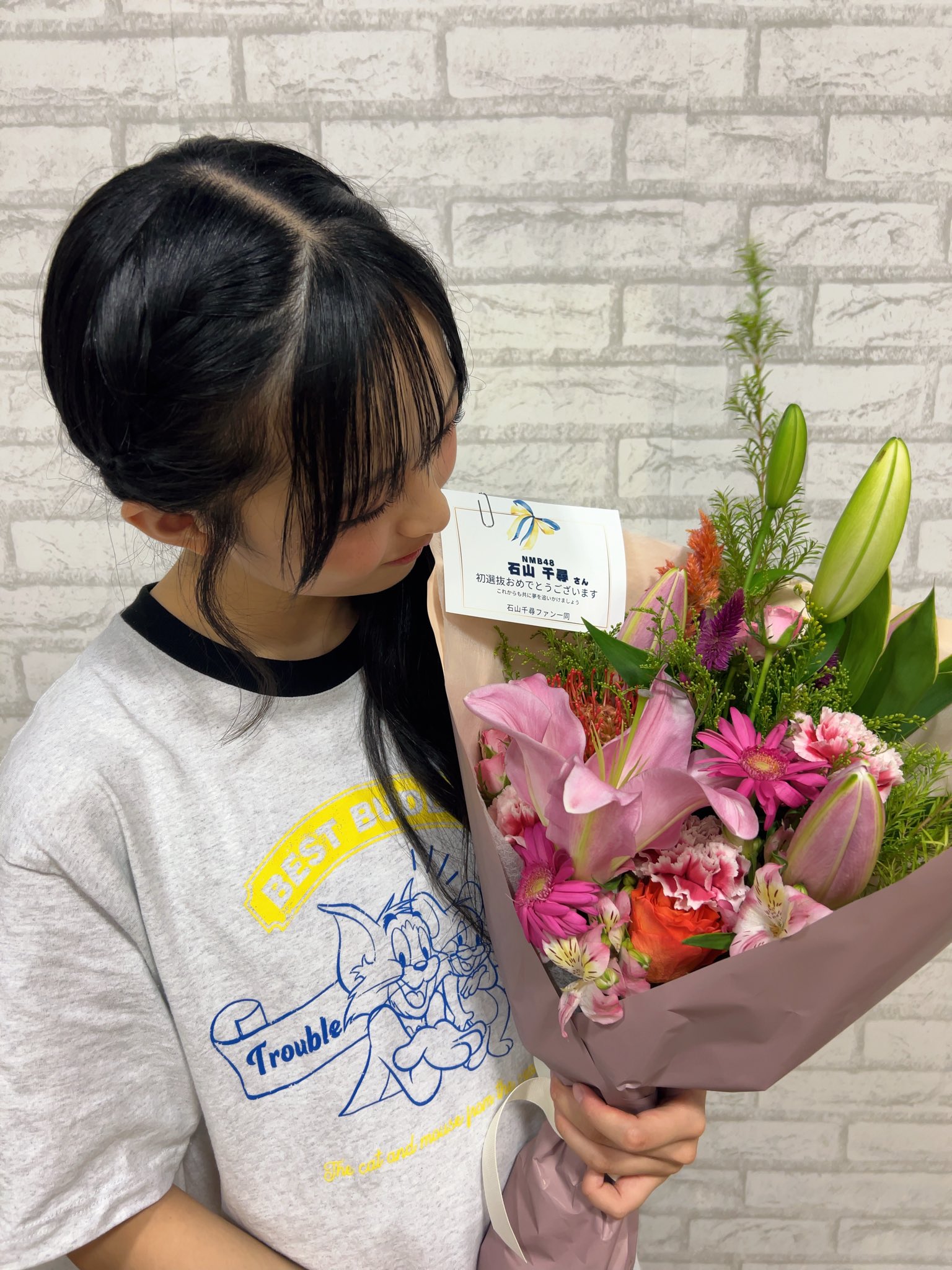 石山千尋さん NMB48 直筆サイン入り生写真 夏コン 赤背景 石山千尋さん NMB48 直筆サイン入り生写真 夏コン 赤背景 石山