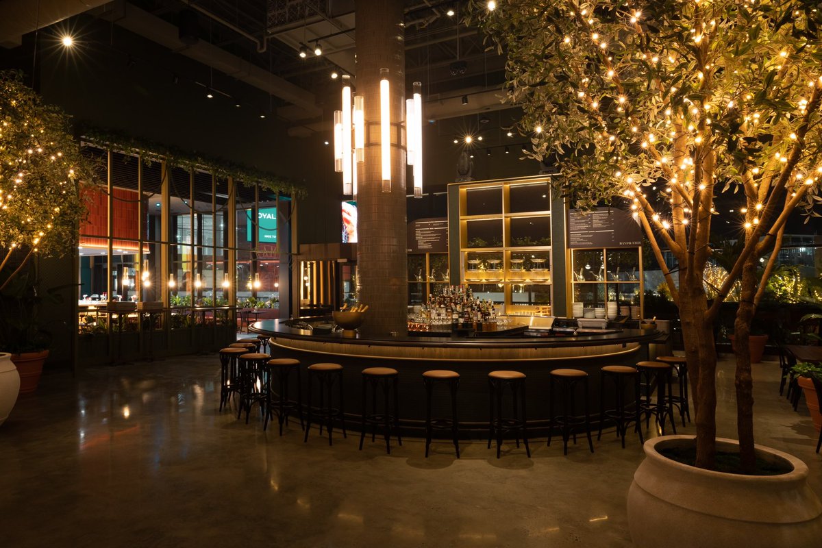 btc_montreal's tweet image. #Bitcoin isn’t just for HODLing anymore.

Montreal’s Le FouFou — a European-style gourmet hall — now takes sats for gift cards. ⚡️

Stack → Spend → Repeat.
#CircularEconomy #LightningNetwork