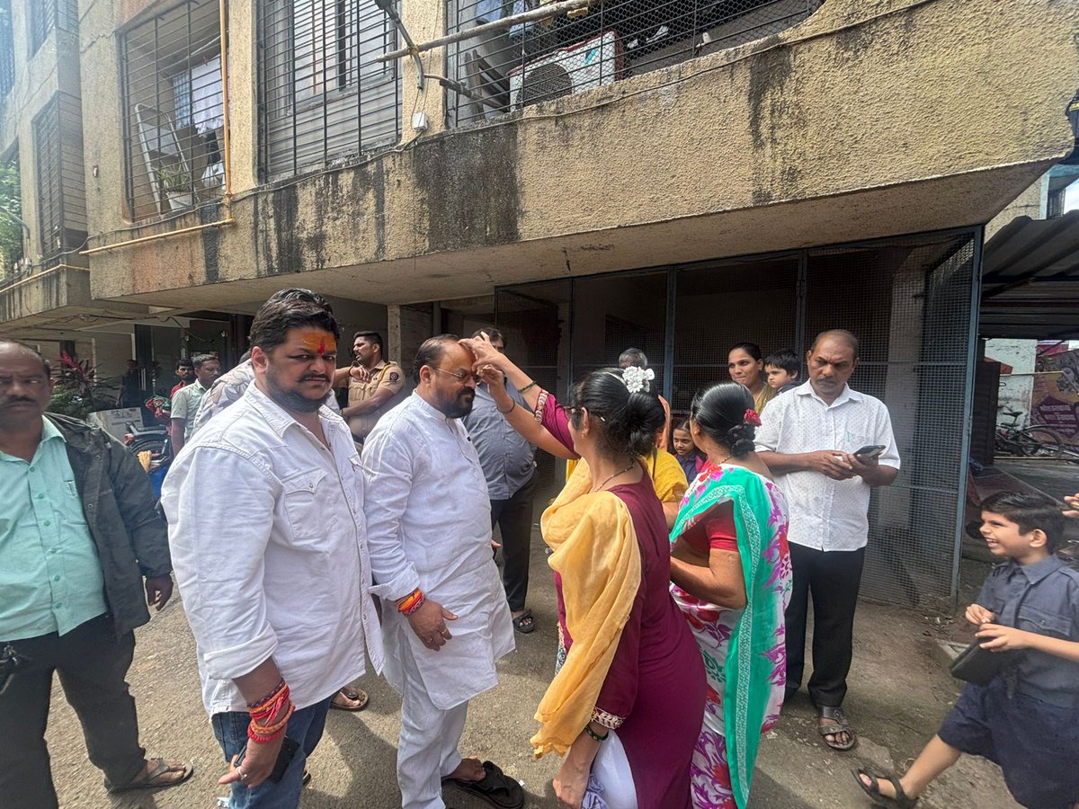 TukaramKate's tweet image. चेंबूरमधील रस्त्यांचे उद्घाटन माझ्या प्रयत्नांनी व बीएमसीच्या सहकार्याने झाले. शिवसेना पदाधिकारी, कार्यकर्ते व नागरिक उपस्थित होते व त्यांनी आभार व्यक्त केले.

#tukaramkate #ChemburDevelopment #BetterRoadsBetterLife #UrbanProgress #InfrastructureGrowth #SmartCityMumbai