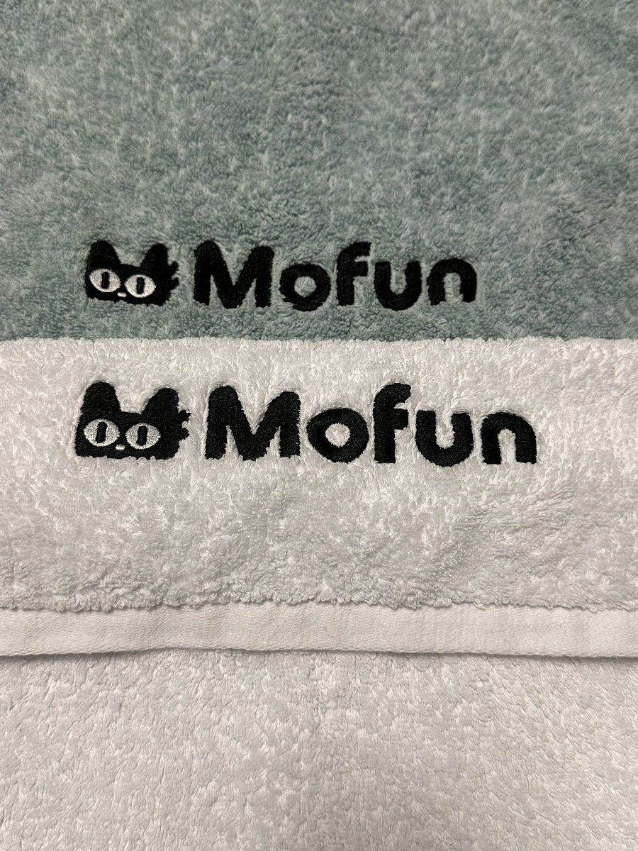 아코와 모펀에서 보내주셨습니다🥰 잘 먹고 잘 사용하겠습니다!! ☺️☺️