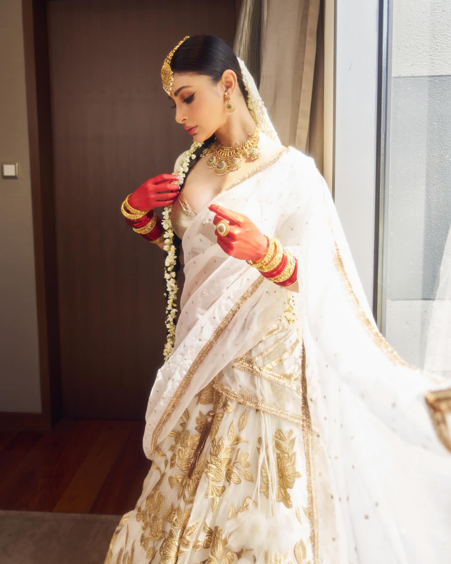 G2p7ElUbEAAX24w?format=jpg&name=large