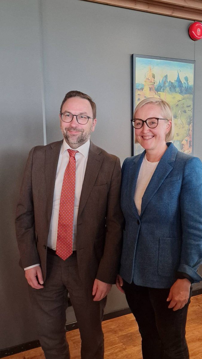 👉Glad to strengthen cooperation with Sweden!

Minister Kristina Kallas met with the Parliament’s Education Committee to discuss ongoing education reforms 🇪🇪🇸🇪