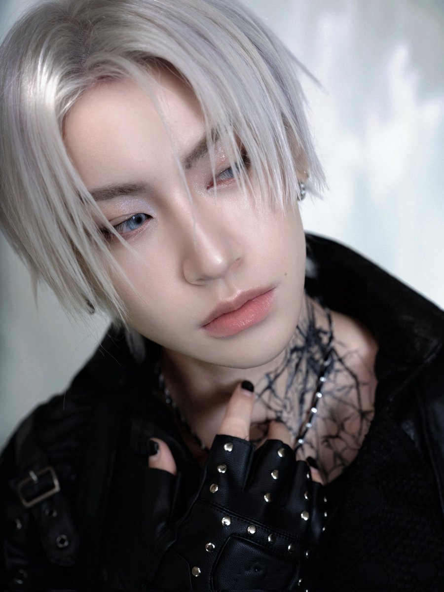 Specialwind17's tweet image. 20251005 #Xiaogui&apos;s IG Update
หล่อ