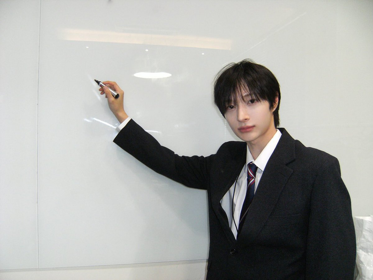 mmmmgreatm's tweet image. 앞에3개는 갤러리에 즐찾도해둠
4번은 걍 내리다가 보여서