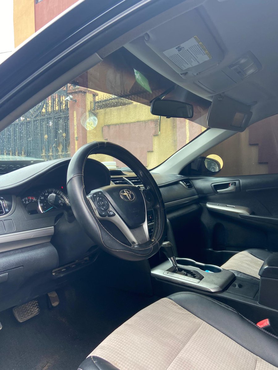Autorush2's tweet image. MASSIVE PRICE SLASH!!!🔥🔥🔥🔥🔥🔥

🚘: Preowned first body 2013 Toyota Camry SE
💰: Now 10,000,000 naira ($6.5k) only!!

Interested?
Call: 07041468482