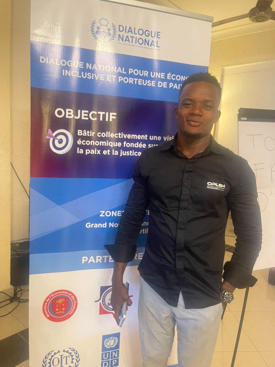 ClervilWilliam's tweet photo. Dialoguer pour bâtir la paix et l’inclusion : une première journée marquante au Cap-Haïtien
Restons branchés !
#DialogueNational #PaixEnHaïti #EconomieInclusive #LeadershipCommunautaire #OPLEH #Swisspeace #PNUD #CapHaïtien #JeunesseEngagée #JusticeTransitionnelle https://t.co/LLBcUg2dXv