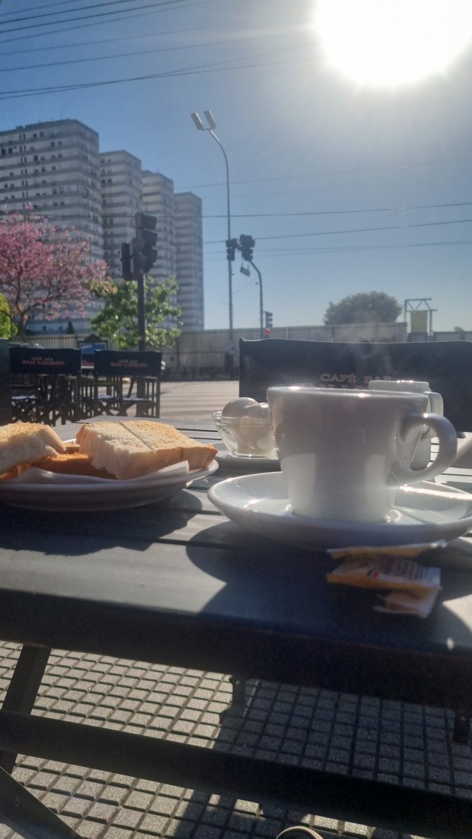 Siempre "Café San Lorenzo"
NUNCA "CAFÉ MARTÍNEZ"

Vamos #SanLorenzo
💙❤️
