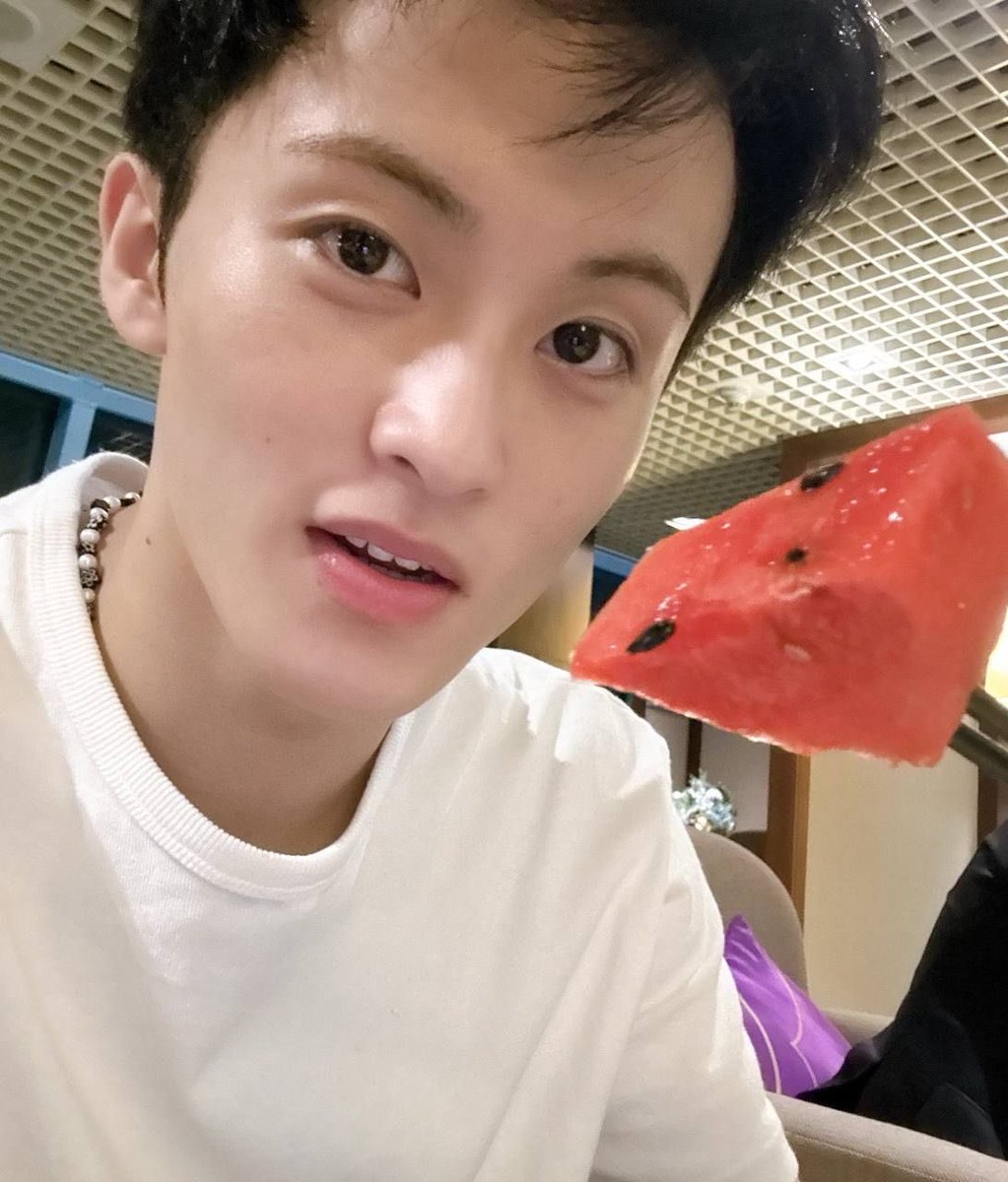 마 슈박 뽀둥 베이비...... 
ㄴ 여름아 안녕