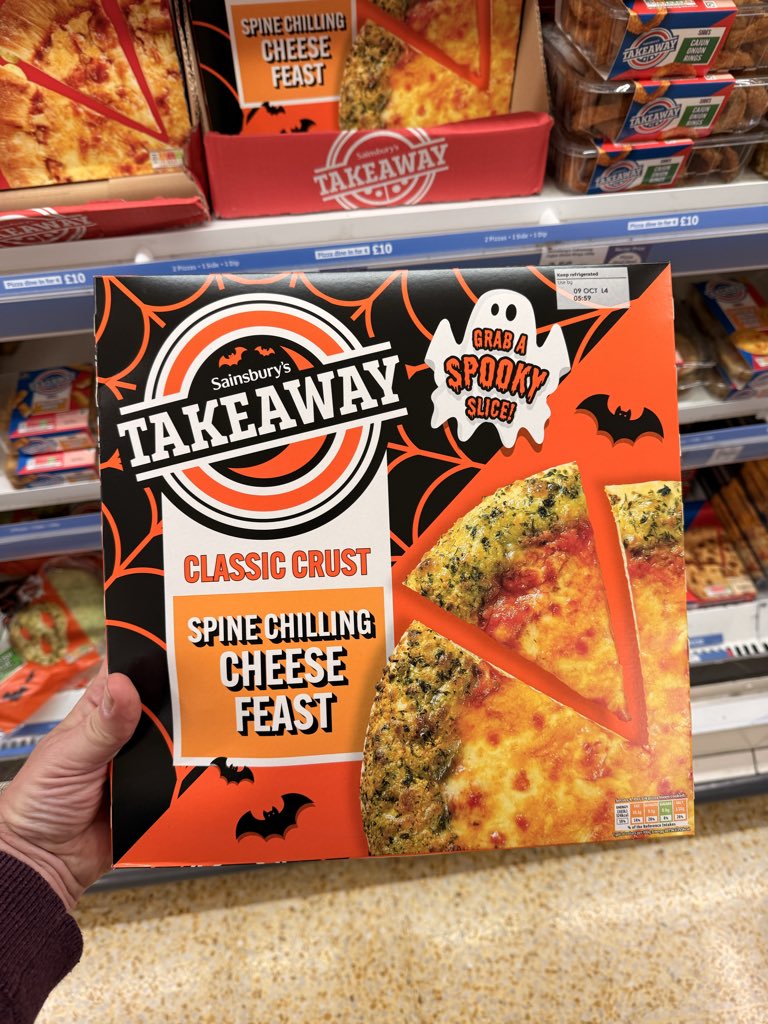 All_Things_New_'s tweet image. Halloween Pizza Night! 🎃🍕 At Sainsbury’s @sainsburys #sainsburys #pizza #garlicbread #halloween #spooky #wellthisisnew