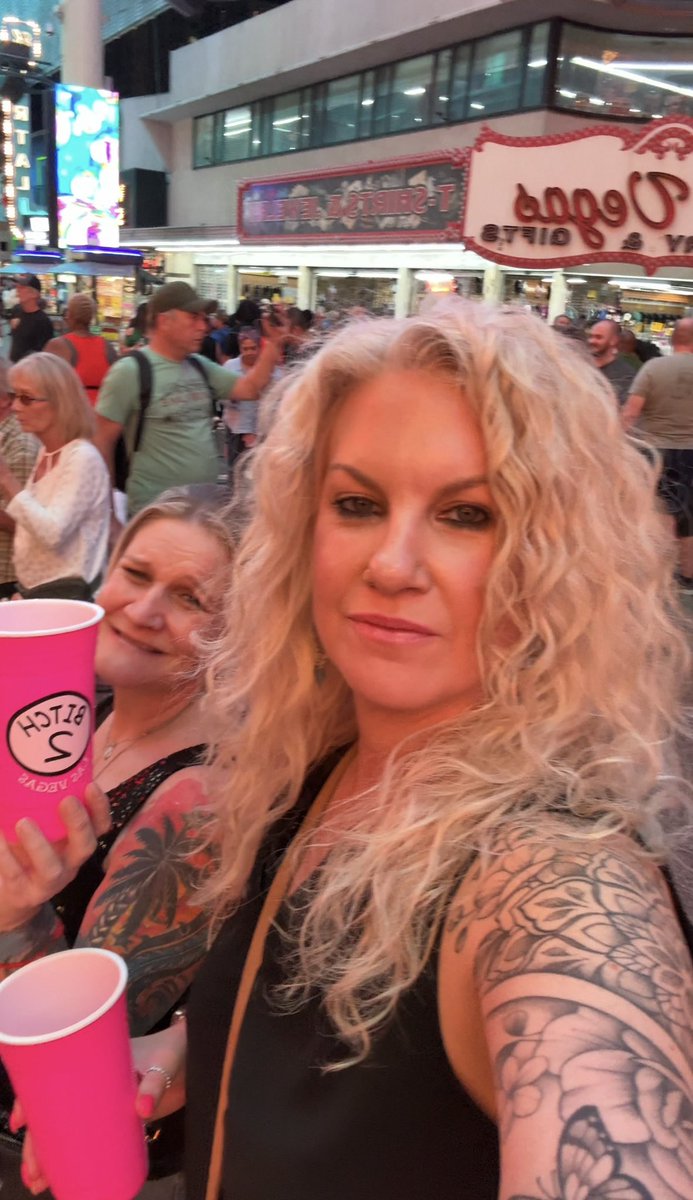 iBrookie's tweet photo. Vegas 2025 🙃🙃 https://t.co/MifVOamNuc