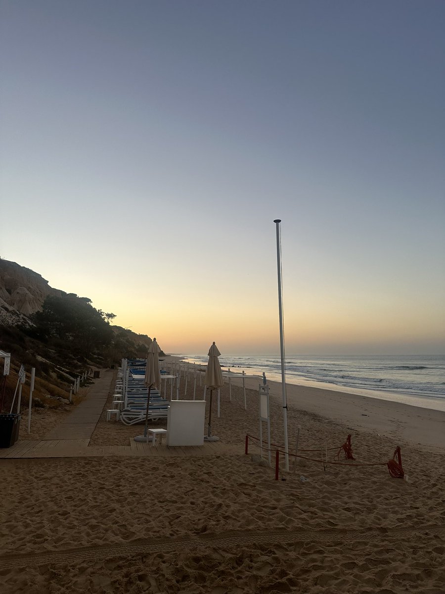 lukebmac's tweet image. 