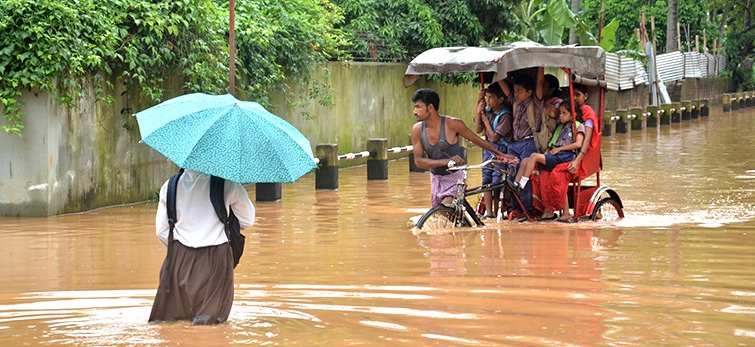 Bridging the Climate Divide with Youth Led Solutions by Suha Farook, Malisha Munidasa and Zayna Zubair  

Read the full article here: groundviews.org/2025/10/07/bri… #ClimateSolutions #Governance