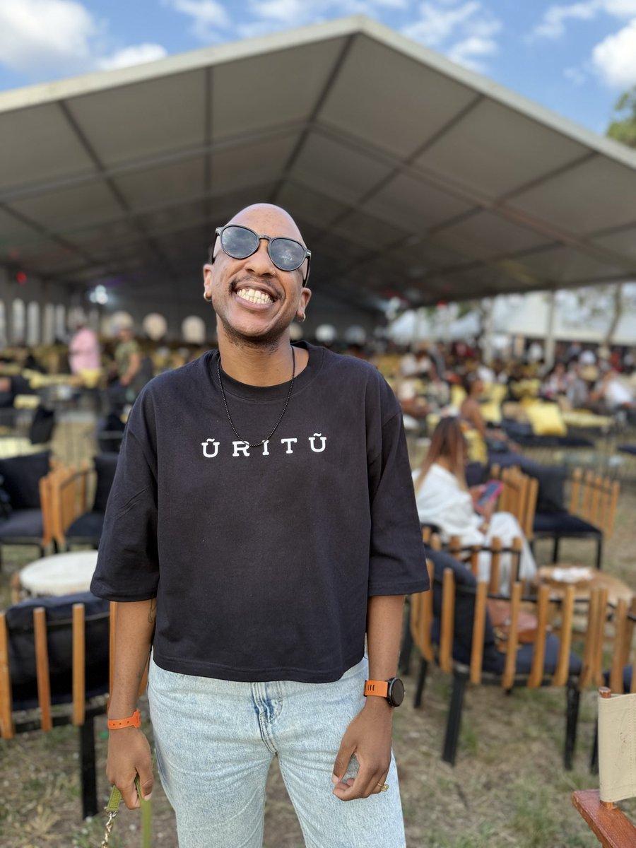 posh person tweet media