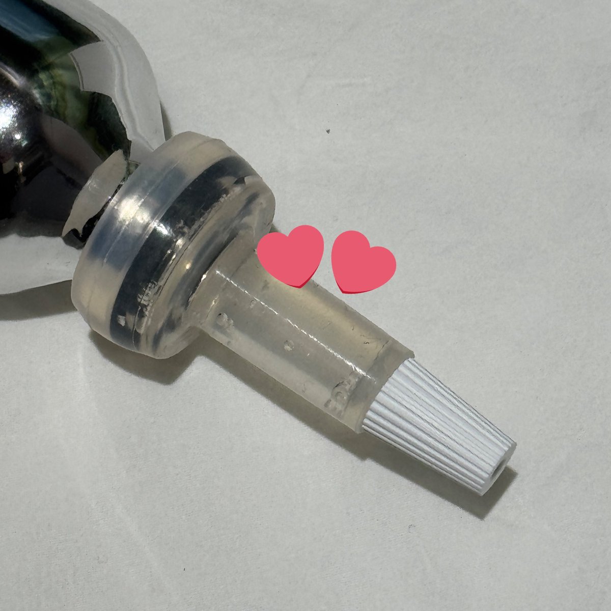 yjmok1992's tweet image. 이거 써봣는데 피부 멍게인 사람들한테 진심 개추천함;;

트러블 올라왓을때 ㄹㅇ 직빵이엇고
객개개개ㅐ개맘에 드는건 안 답답함.. 보통 이런거 ㅈㄴ 묵직하고 답답한 제형이라
안 좋아하는데 걍 물 같아서 조앗슨..
잘 안 나오면 저기 눌러주면 됨!