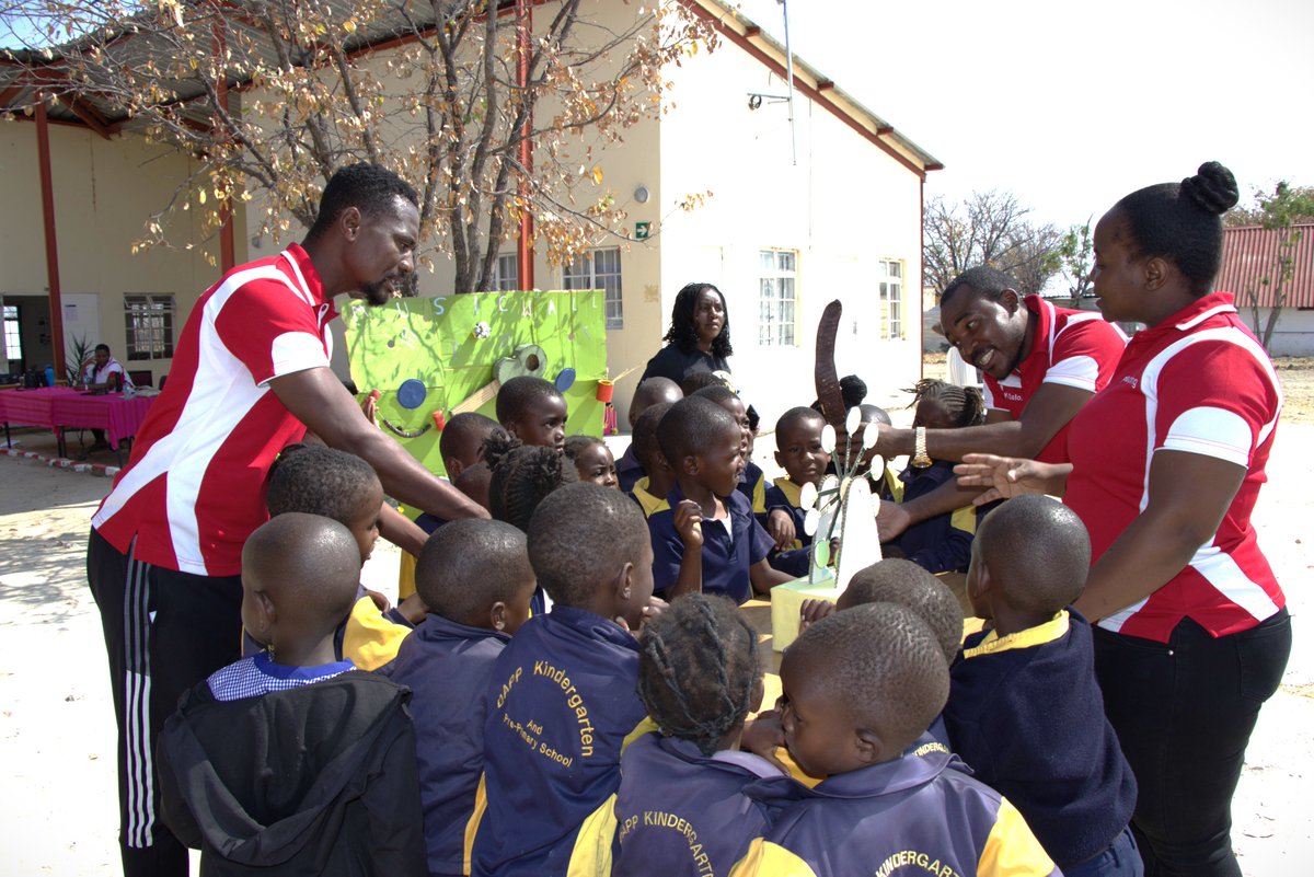 Education benefits from gender-diverse teachers, but rural areas lack male primary and female secondary teachers. Both genders provide important role models and promote gender equality, especially through increasing women’s leadership in schools across sub-Saharan Africa. #PACTED