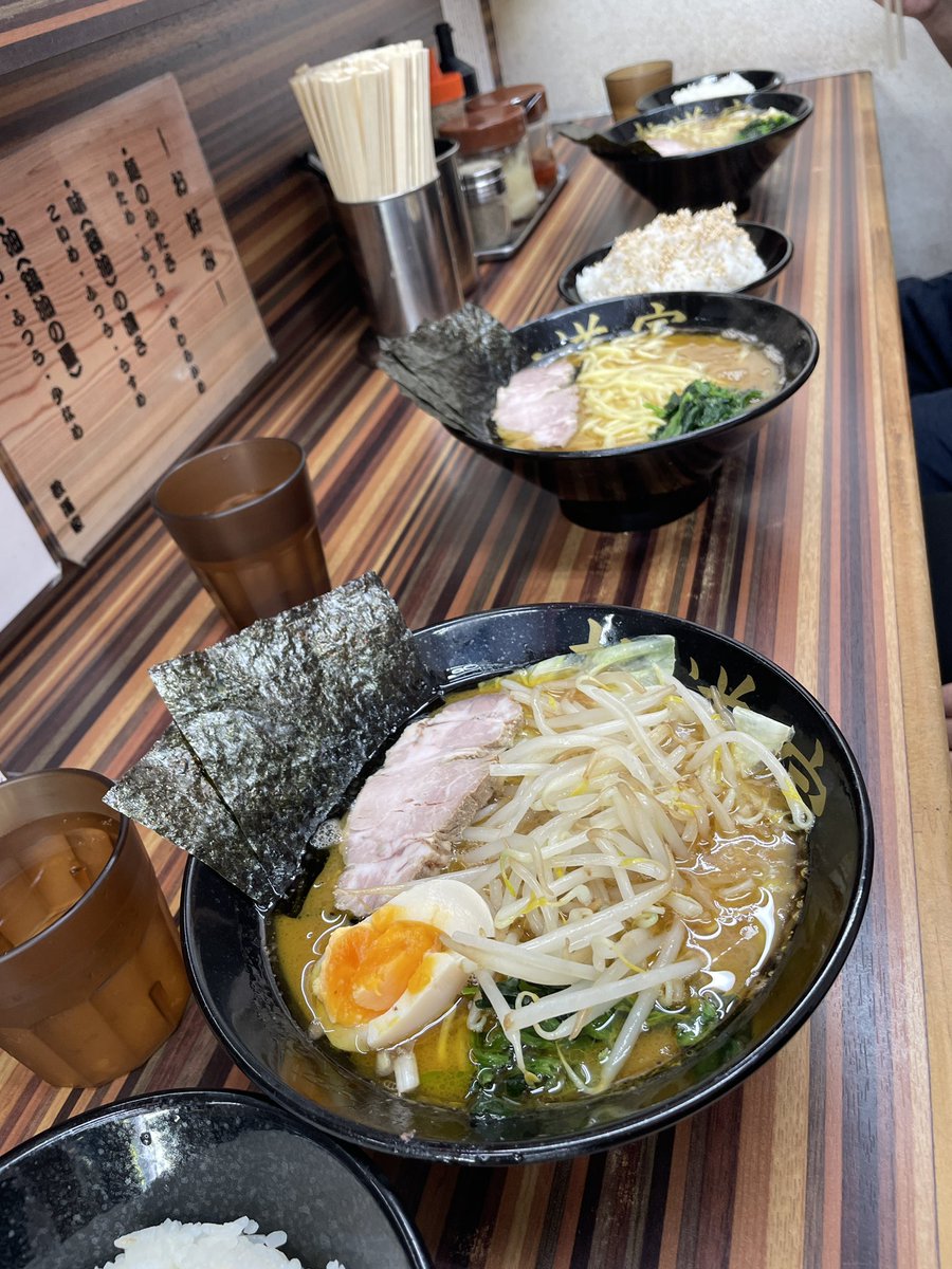 kindai_LL's tweet photo. 今日の昼の集まりではラーメンを食べに行きました！ https://t.co/1Pyt8fca2n