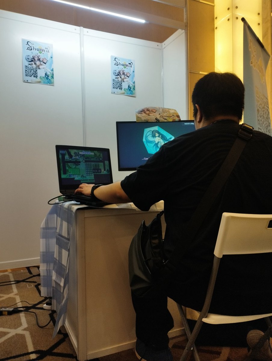 MorleafStudio's tweet photo. We’re live at Level Up KL 2025! 🎮✨
Visit Morleaf Studio’s booth at CCEC, Bangsar South and try our new pixel adventure “SHUNYA” 🐾💫
#LevelUpKL #MDEC #indiegames https://t.co/TISLzGlw7e