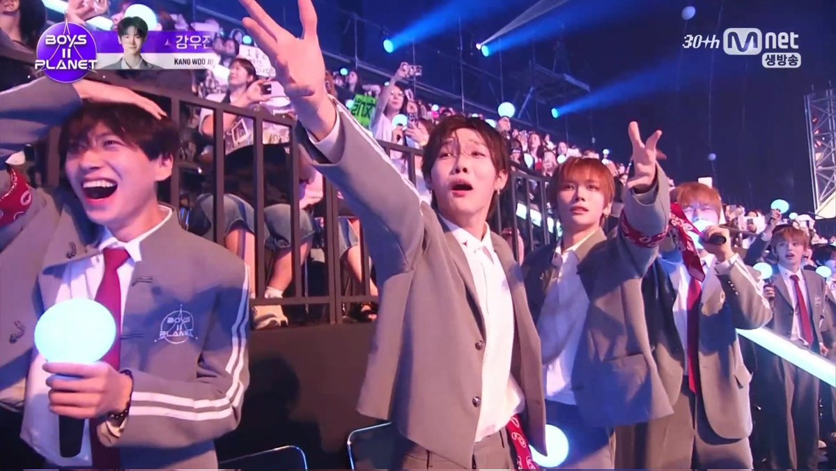 ついんてーる tweet media