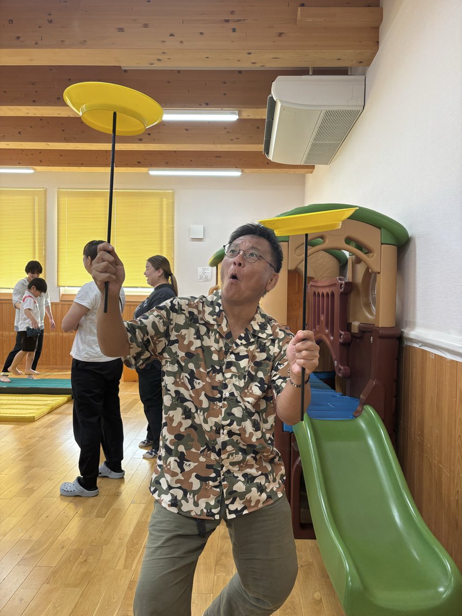 Kinoko0427's tweet image. いちばんお皿を割る人はいちばんお皿を回す人なんです！
#皿