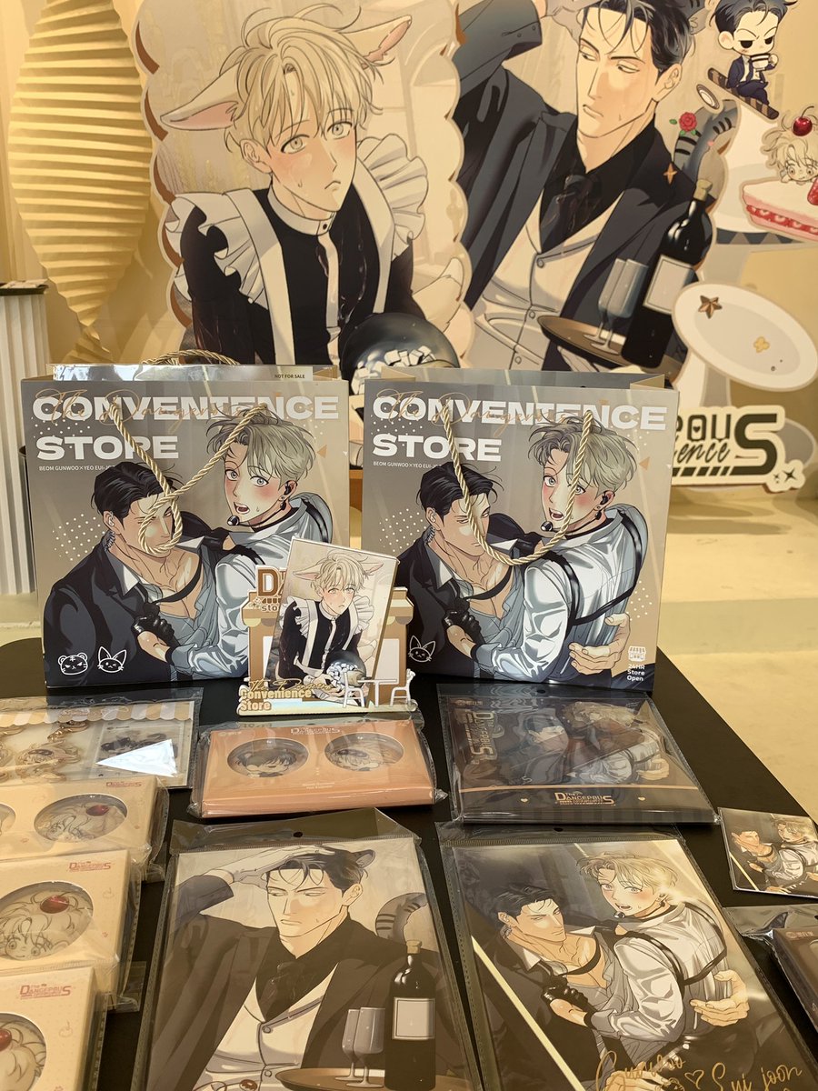 ⣠⠛⠛⣄⣠⠶⠛⠛⠛⠶⣄⣠⠛⠛⣄
⢿　 ⠋　　　　 　⠙　 ⡿
　 ⣾　●　ᴥ　●　⣷
　  ⠻⣄　        　  ⣠⠟
　⣠⡿         ୨୧         ⢿⣄
     ⠶  ⣠          .         ⣄  ⠶       
 <a href="/9USAO/">945/gusao</a> 
 #945작가님 #위험한편의점