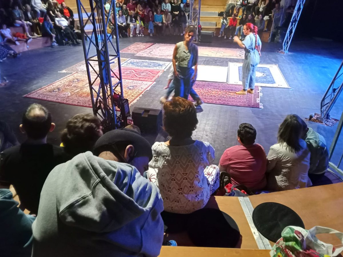 Amb la Residència Íbera i CAE Àngel vam gaudir del millor circ 🎪 amb l’espectacle 'Volando Vengo', del Festicam d'Amposta. I diumenge, gràcies a <a href="/apropacultura/">Apropa Cultura</a>, vam veure 'Esberlar l’Atapeïda', un espectacle de dansa 💃, a Horta de Sant Joan! Mireu què bé ens ho vam passar! 🤹‍♂️