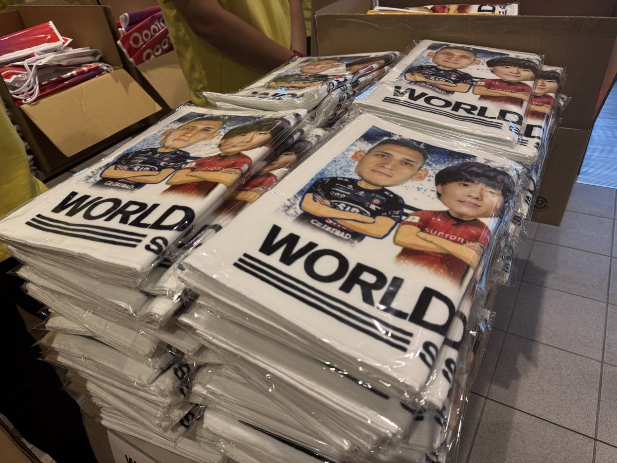 🎊アリーナ開場しました🎉

ご来場、誠にありがとうございます！
みんなで一緒に盛り上がりましょう✨

🇯🇵<a href="/sun_SUNBIRDS/">サントリーサンバーズ大阪</a> 🇮🇹<a href="/SIRVolleyPG/">Sir Safety Perugia</a>
#wcs2025 #大阪から世界へ #BlockDevils
#volleyball #バレーボール