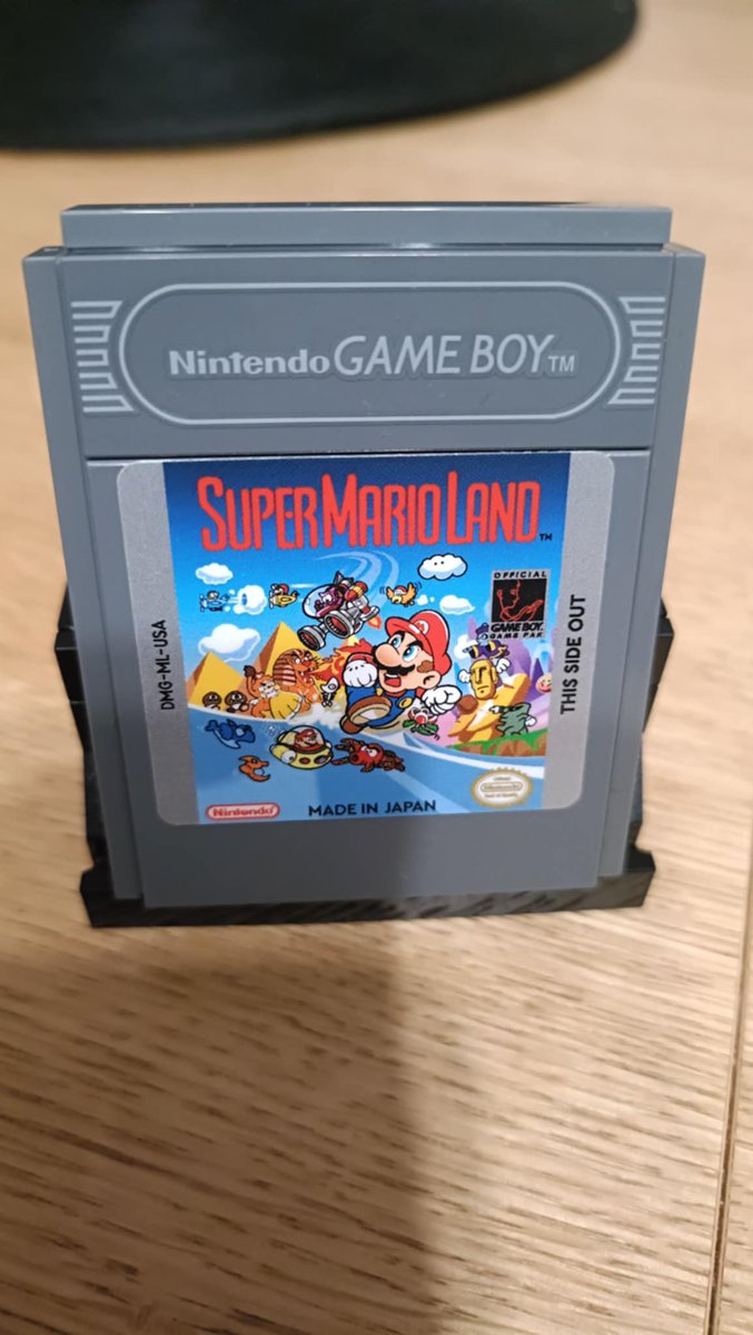 Redaktor Kochaniec najwyraźniej przygotowuje się na Game Boy Extreme! Rany, ale zazdrościmy tego zestawu 🥰

Fani Lego, wrzucajcie swoje najrzadsze okazy w zdjęciach w komentarzach 😎
