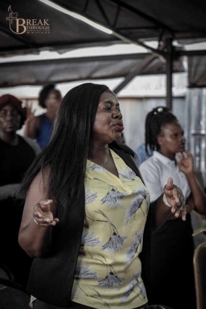 BreakThruML's tweet image. #SundayServiceHighlights #breakthrough #raisingchampions #diversity #praise #worship
@LadyBezo