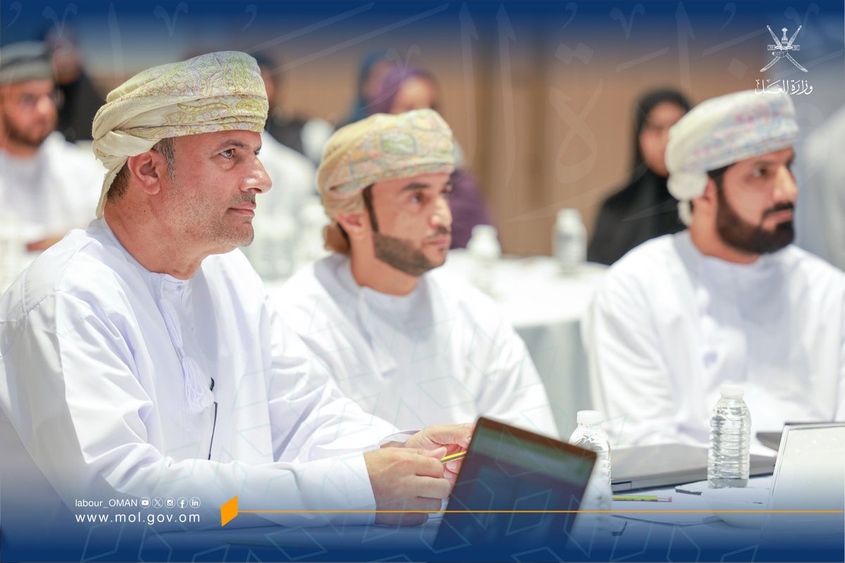 Labour_OMAN's tweet photo. تنظم #وزارة_العمل  ممثلة بالمديرية العامة للكليات المهنية ورشة عمل لإعداد الخطة الاستراتيجية للكليات المهنية للفترة 2026-2030,وذلك تحت رعاية سعادة محمود بن عبدالله العويني أمين عام وزارة المالية، لمدة يومين وبمشاركة ممثلين من مختلف القطاعات العسكرية والمدنية والخاصة والتعليمية. https://t.co/3FyUhOayxA