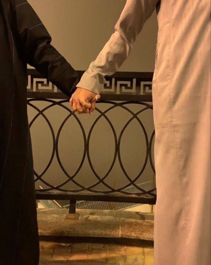Tahani3631's tweet image. #مجموعة_الخواطر #خواطر_وأقلام_تُعبر
مو كل الأماكن تجد فيها الأمان 
 والاستقرار النفسي 
كما تجدها أنت بين أهلك و أحبتك