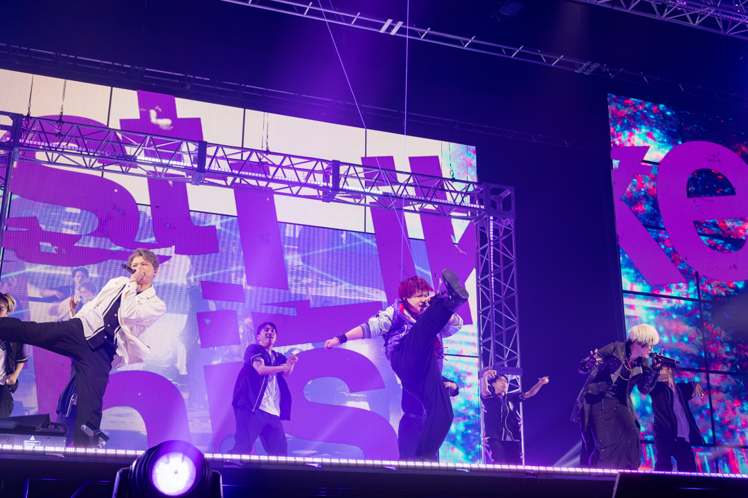 #hypmic 11th LIVE Buster Bros!!! ＆ Bad Ass Temple Performance
🔴Catch-up streaming available until 11:59 PM (JST) on Sunday, Octorber 12th!🟣

This performance is a first in #hypmic history!  Also available for overseas streaming ✈️

✨D.R.B's first live performance in 4 years✨