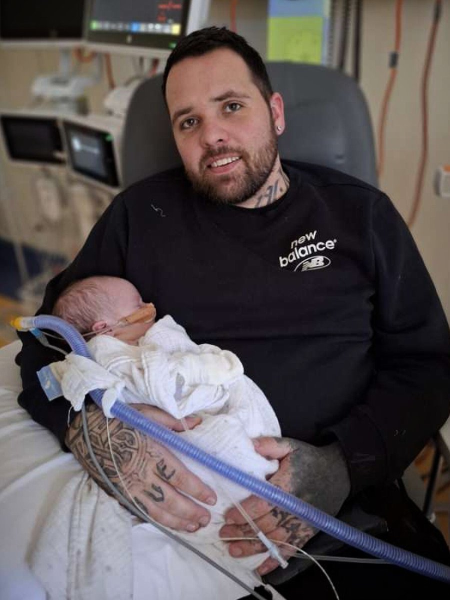 whoismrdarko's tweet photo. It's crazy how your life can change at the drop of a hat at any moment for the better or for the worse. 

I was literally chilling on a pumpfun stream when I heard noise upstairs and found the house flooded, my wife had been doing the dishes when she found our newborn not breathing, in the panick the sink overflowing and it was just chaos, we dropped everything we were doing rushed her straight to hospital and still now three days later my wife and baby girl are still there, the doctors are hopeful but just can't get her breathing on her own properly yet and they can't give us an answer to how long it might take. 

It's made me so thankful for mine and the rest of my families health and for the care and support we've received in these times, and we are all praying to have her home soon. 

I left my job to pursue the opportunity to stream on @pumpdotfun full time and develop as a content creator in Web2 and Web3 and without having that opportunity and freedom it would have made these times very stressful to juggle the other kids and work while my wife is with our newborn, so for this platform and the opportunities it provides I'm very grateful too, not to mention the love and support shown by everyone I've met along the way towards my family and I through this time. 

Love all you guys, the kids are going to stay with their grandparents for tonight and hang out with their cousins so tonight in a couple hours I'm going to be going live for the first time since we went to hospital and ill be getting more tattooing done and tomorrow will be out irl streaming if anyone is around feel free to come in and chat, would be good to hear from and see some familiar faces ❤️

$PumpInk

https://t.co/DcWsH30tow
