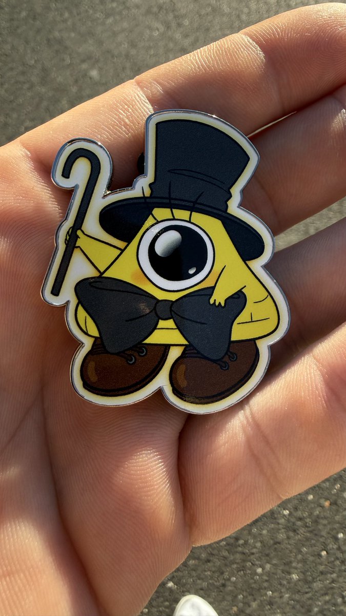 aGeekGod's tweet photo. Got this Bill Pin today from Barnes and noble ! Is this the first #GravityFalls Disney Pin? #DisneyPins https://t.co/sGMN0wrlTU