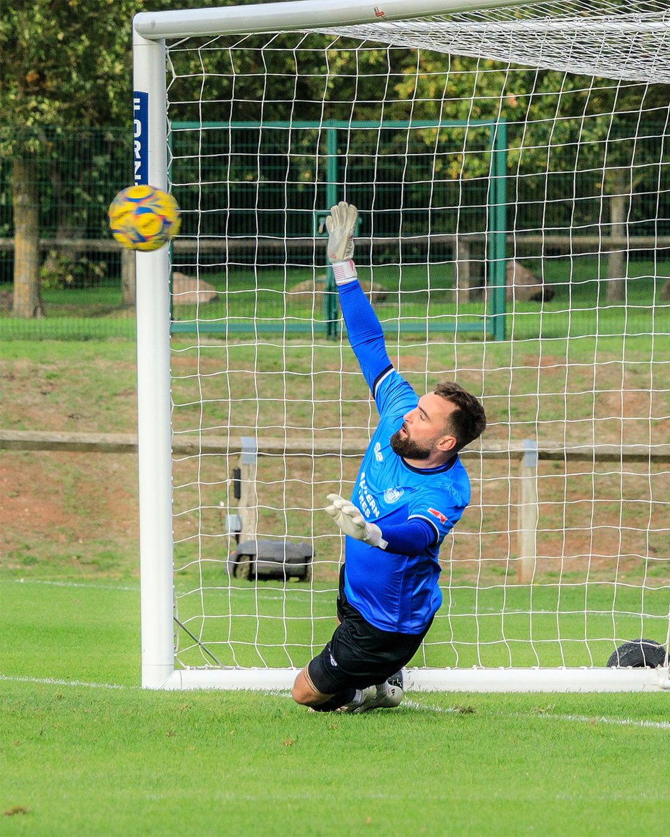 ev2sportswearuk's tweet image. From the spot... 🥅

Our partners @GCAFCofficial secured their place in the next round of the Isuzu FA Trophy off the back of a successful sudden death penalty shootout!

📸 Jamie Brain Photography

#EV2 | #DesignWithoutLimits