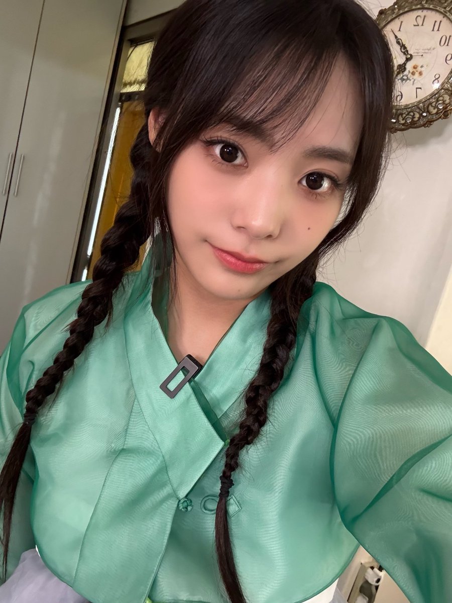 当選】 QWER シヨン トレカ MANITO 시연 포카 当選】QWER シヨン