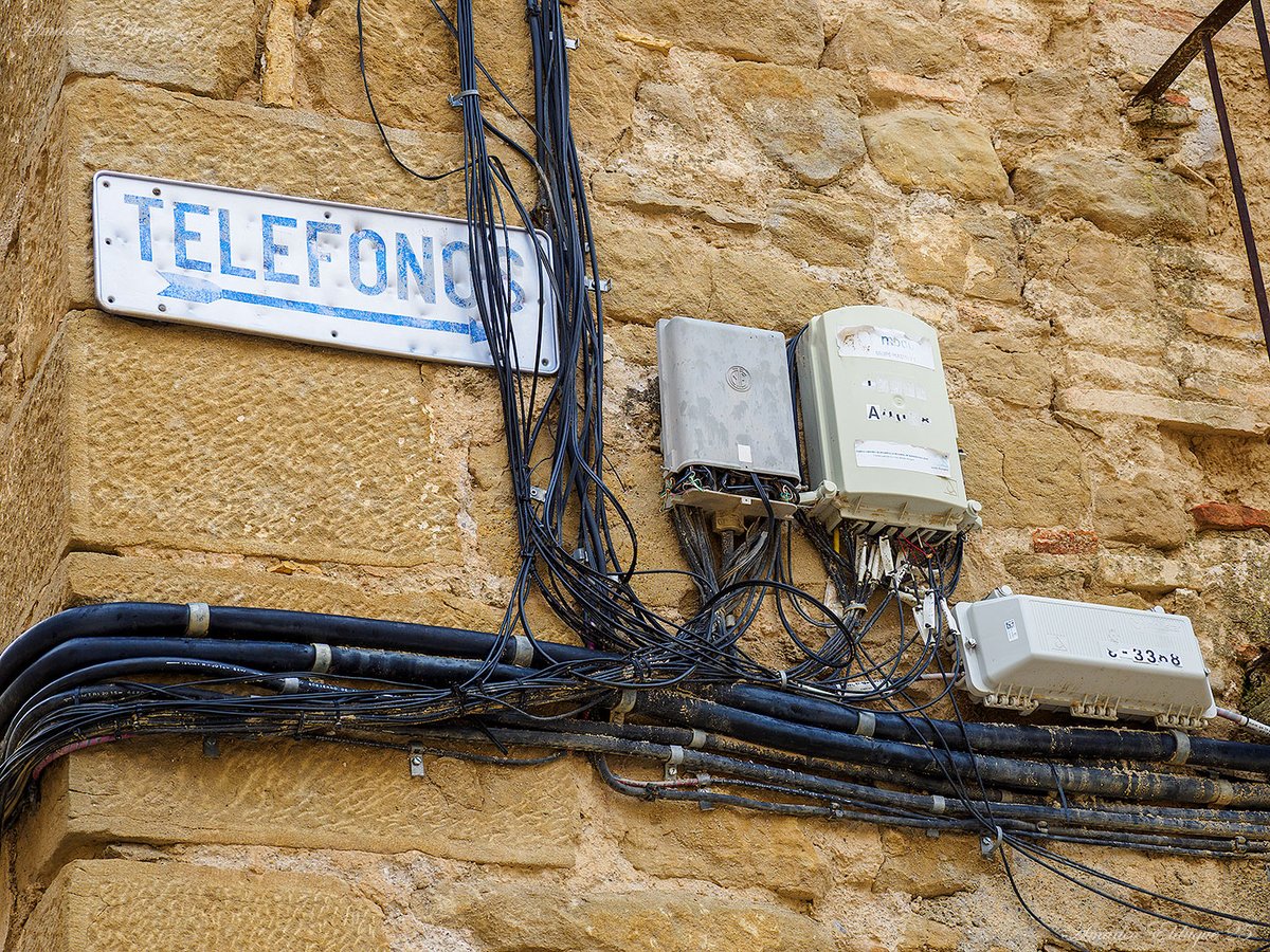 aelduque's tweet image. Siga la flecha 🤣🤣, siga el cable...

Parece que, en la actualidad, han mejorado las comunicaciones... pero seguimos sin entendernos  😟.

📷2025-10-03