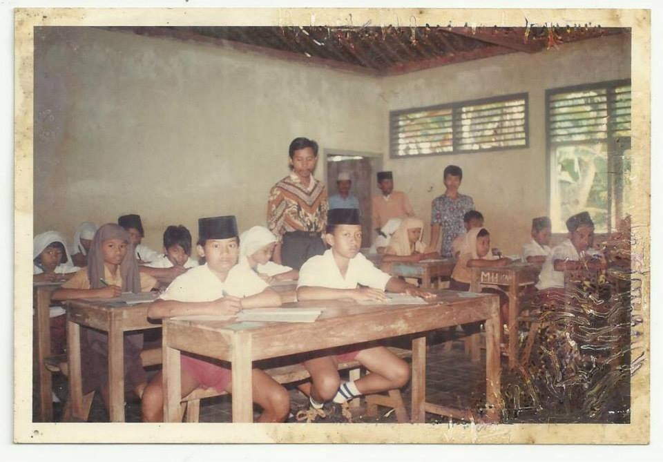 mialfalah_mdg's tweet photo. Pada masa 80 - 90an awal MI Al Falah menjadi Madrasah induk dlm pelaksanaam EBTA/EBTANAS. Diantara Madrasah yg menginduk yaitu : MI Mafatihul Huda Bulaksari, MI Al Hidayah Kamulyan dan MI Bahrul Ulum
#ebta #ebtanas
#mialfalahbulaksari
#yayasanalfalahbulaksari https://t.co/YCT7WwsiwA