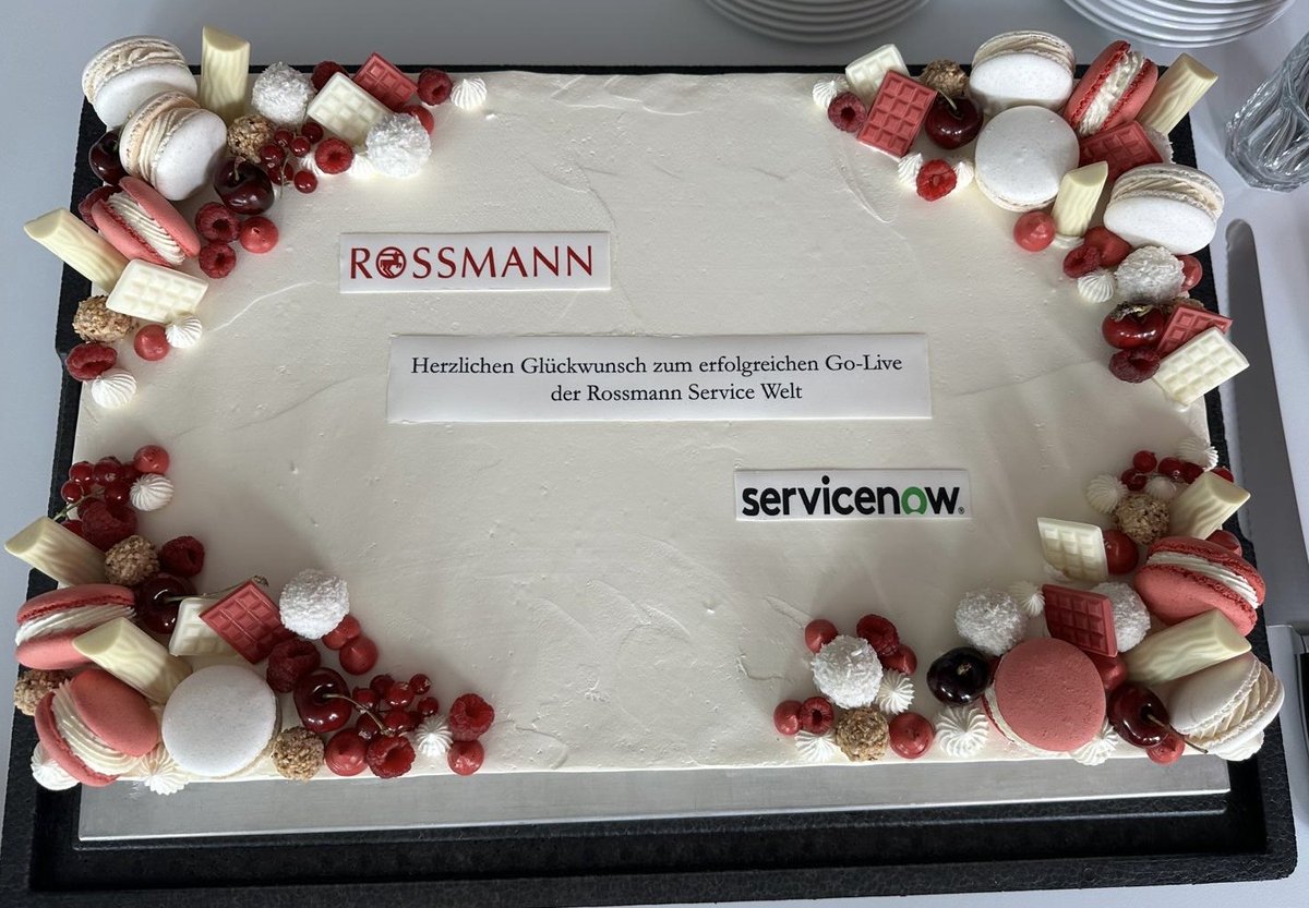 🍰 RSM Go-Live bei ROSSMANN! 
Erster großer Meilenstein der #ServiceTransformation geschafft ✅ 
Danke an alle Beteiligten – wir freuen uns auf Phase 2.