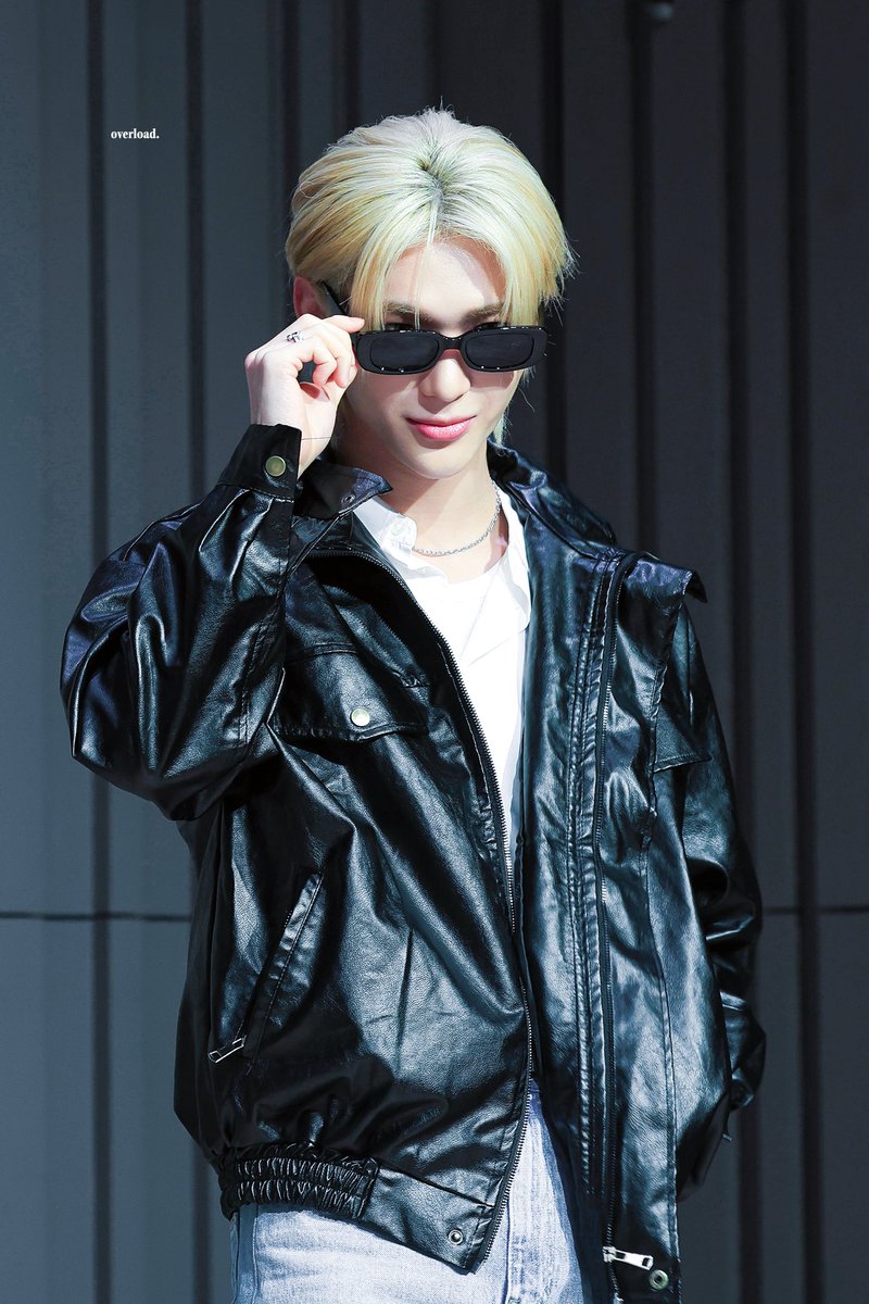 overload_sy's tweet image. [HQ] 250927 🕶️ #NOWZ #나우즈 #시윤 #SIYUN