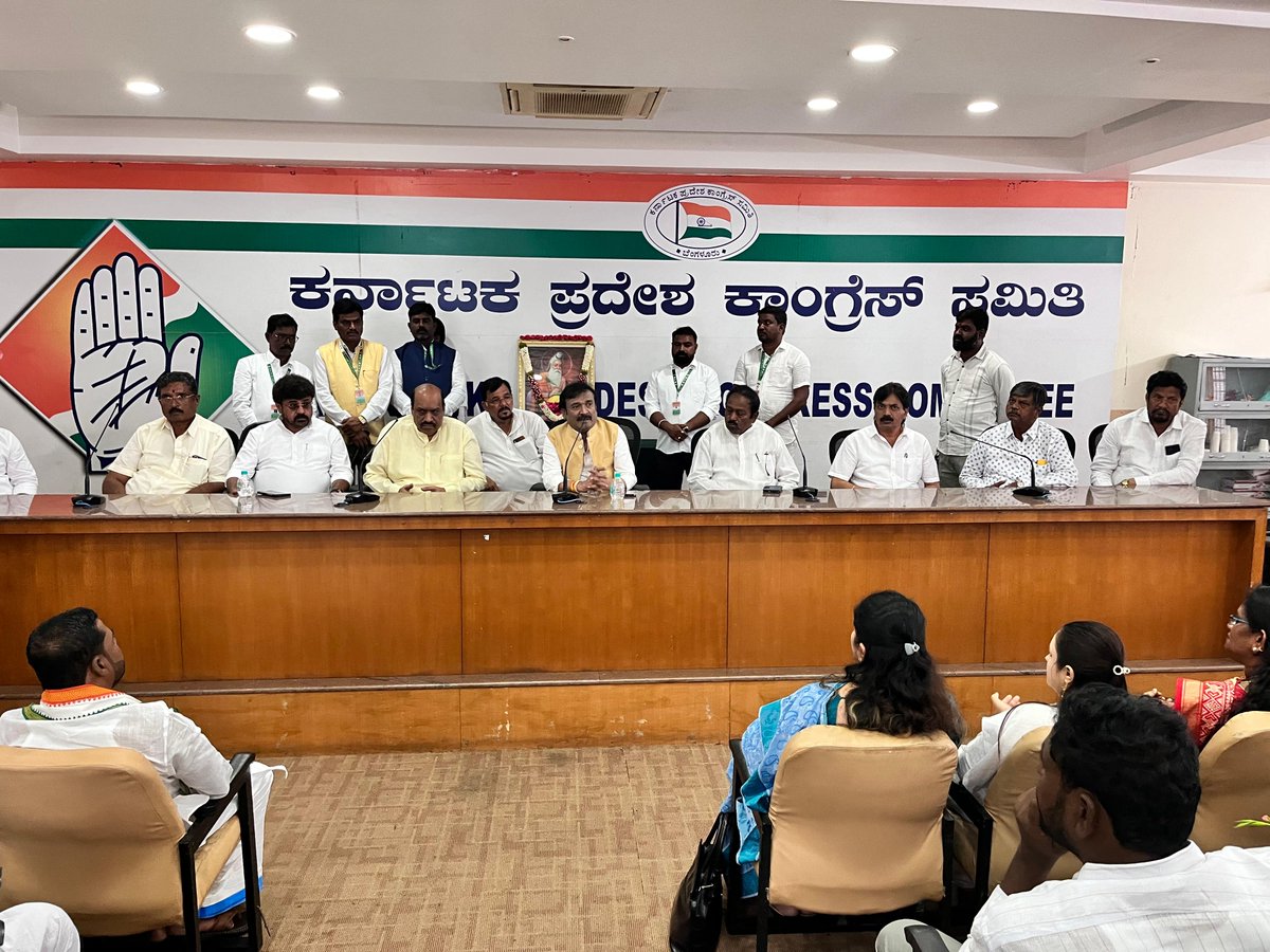 GCC_MP's tweet image. ಮಾನವೀಯ ಮೌಲ್ಯಗಳು, ಸತ್ಯನಿಷ್ಠೆ ಮತ್ತು ಧರ್ಮದ ಮಾರ್ಗವನ್ನು &apos;ರಾಮಾಯಣ&apos;ದ ಮೂಲಕ ಪ್ರಪಂಚಕ್ಕೆ ಪರಿಚಯಿಸಿದ ಮಹಾನ್ ಕವಿ, ಆದಿಕವಿ ಮಹರ್ಷಿ ವಾಲ್ಮೀಕರ ಜಯಂತಿಯಂದು ಗೌರವಪೂರ್ವ ನಮನಗಳು.
#ValmikiJayanti2025