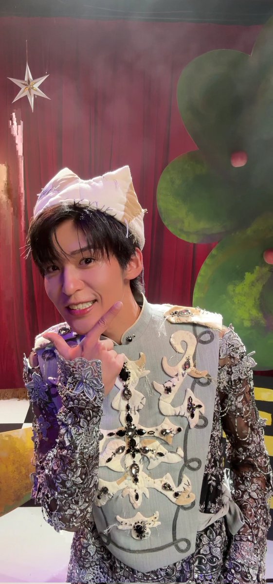 megurofied's tweet photo. MY PRINCE!!! (´；ω；｀)🖤👑 https://t.co/fgU0cIjx5z