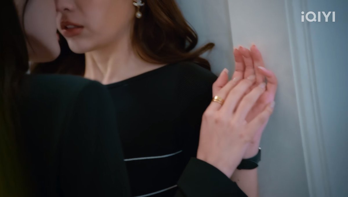 jenyangie1's tweet image. “I lost to you from Day 1”, but when exactly Maevika?

Is it when u saw her in the same room again? Or when she smiled at you so cunningly, yet you found her so deeply attractive? Or when she kissed you and you fell into a trance?

#ลูกหมีซอนญ่า #LMSY
#HarmonySecret