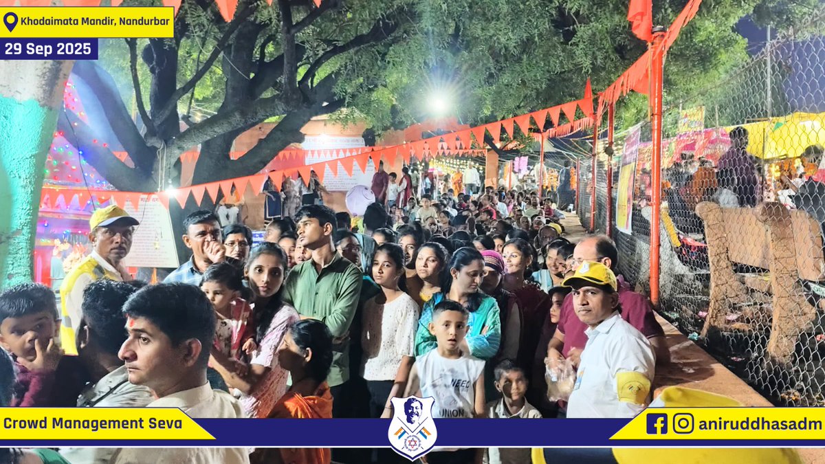 aniruddhasadm's tweet photo. The first Navratri Utsav Seva at Shree Khodai Mata Mandir, Nandurbar, on 29th Sept 2025, commenced with the participation of 28 #DMVs from Aniruddha's Academy of Disaster Management, who dedicated themselves to crowd management seva.
#NavratriSeva #AADM #NandurbarKhodaimatamandir https://t.co/D6xsjyCSNK