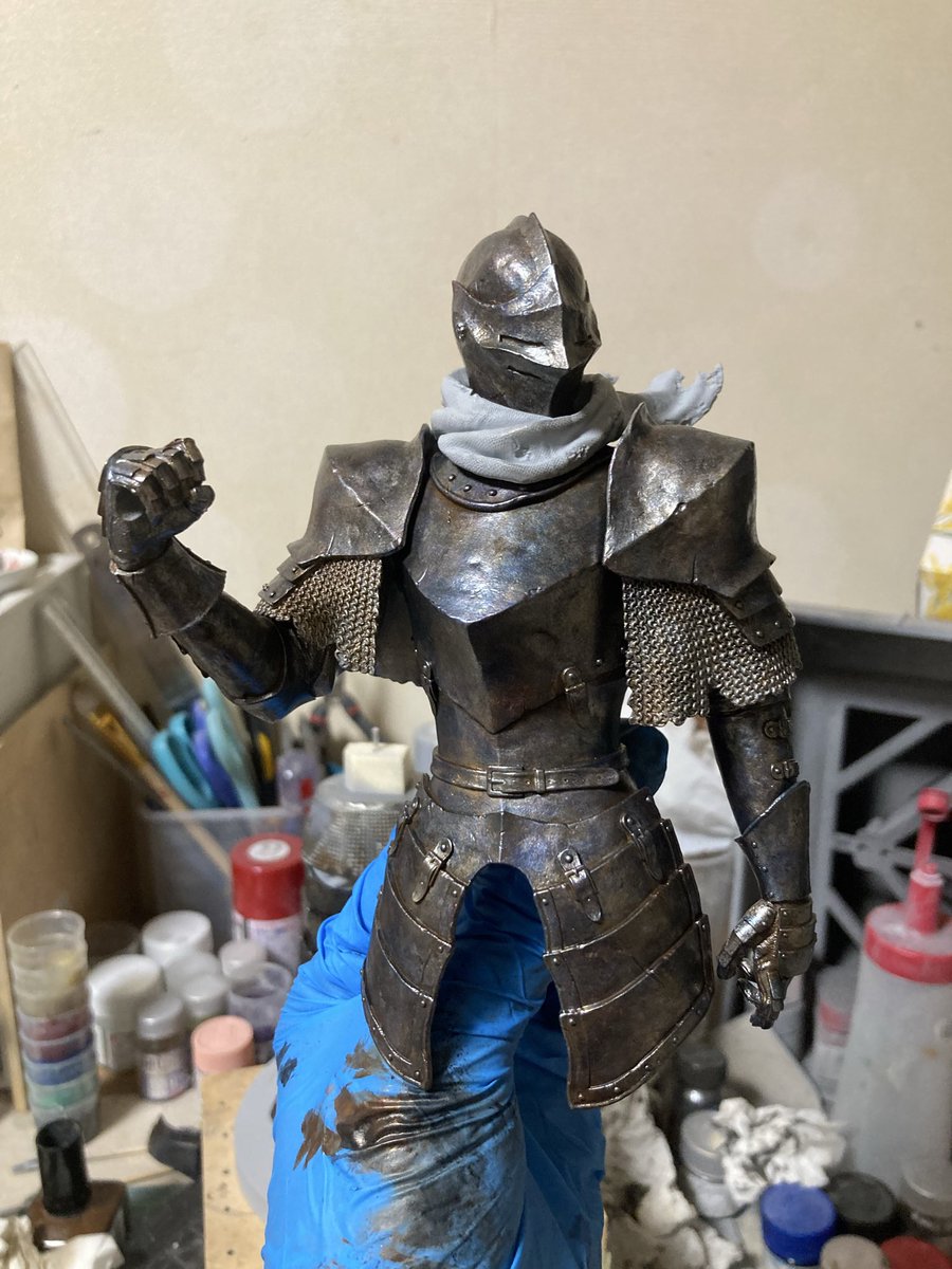 _kazuomi_09's tweet photo. 黒ヴォイドを塗ってた時は謎の発熱によって死に物狂いで作業してたからあまり写真が無いんだよね…
塗料の性能が良いからレイヤーを意識して塗り重ねればそれっぽくはなるはず
自分の中でフロー化できてないから言葉で説明すると長くなってしまう https://t.co/lO0w8zvxmO