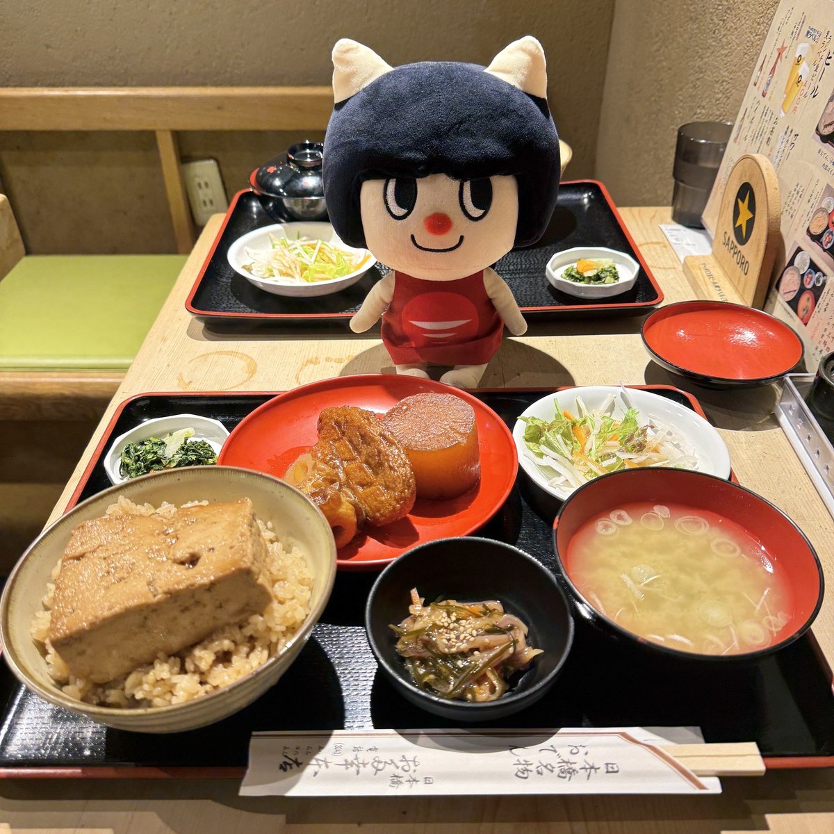 taiyokoho's tweet image. 日本橋の「お多幸」さんで名物“とうめし”を堪能🤤🍚
お出汁がじゅわ〜っと染みて、ついつい食べすぎちゃいました🍁
今年の秋も、おいしいものを食べて元気に過ごしましょう💪🏻
 #日本橋グルメ #食欲の秋