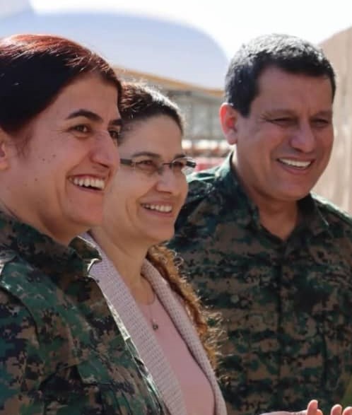 hebunor's tweet photo. #Ronahi TV - #LEZGIN - HAT NÛKIRIN
🛑Şandeya Rêveberiya Xweser gihaşt Şamê
🛑Di şandeyê de Îlham Ehmed, Mazlûm Ebdî, Rohilat Efrîn, hene
🛑Hevdîtina şandeyê û Ehmed El Şeri dest pê kir https://t.co/Vr2gWp8StA