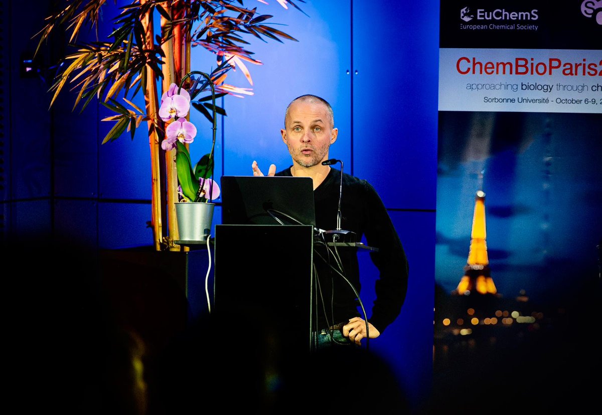 Division de Chémobiologie tweet media